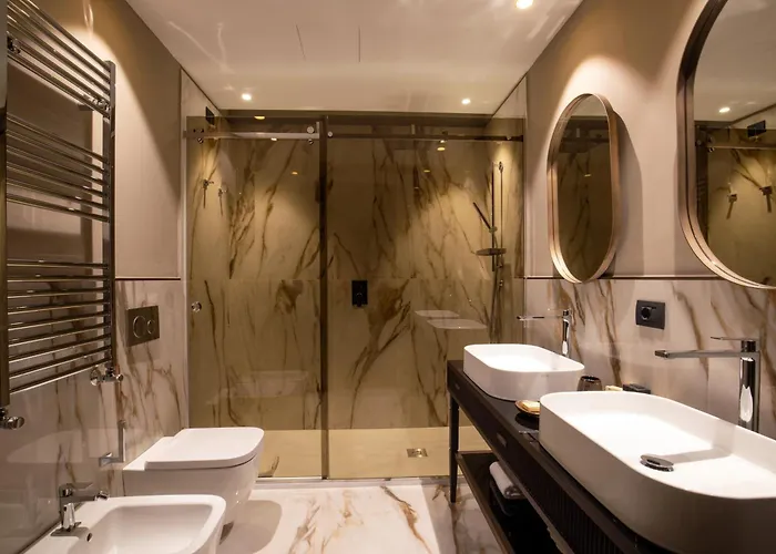 Condotti Belvedere Roma